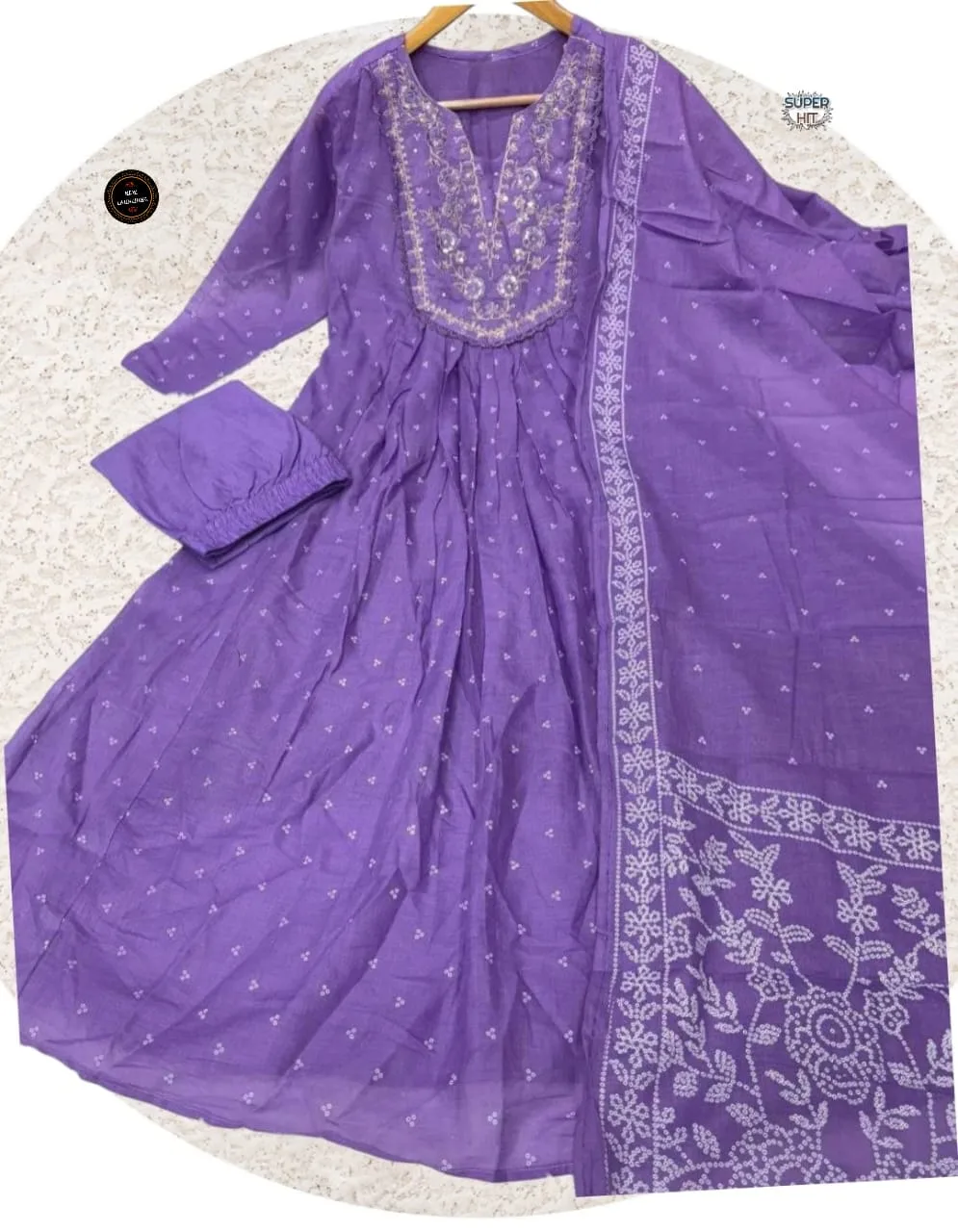 New anarkali kurta set with Cotton Pant & Malmal Dupatta with tier pattern - Image 5