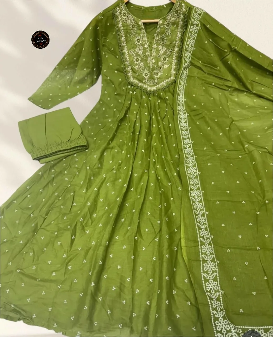 New anarkali kurta set with Cotton Pant & Malmal Dupatta with tier pattern - Image 6