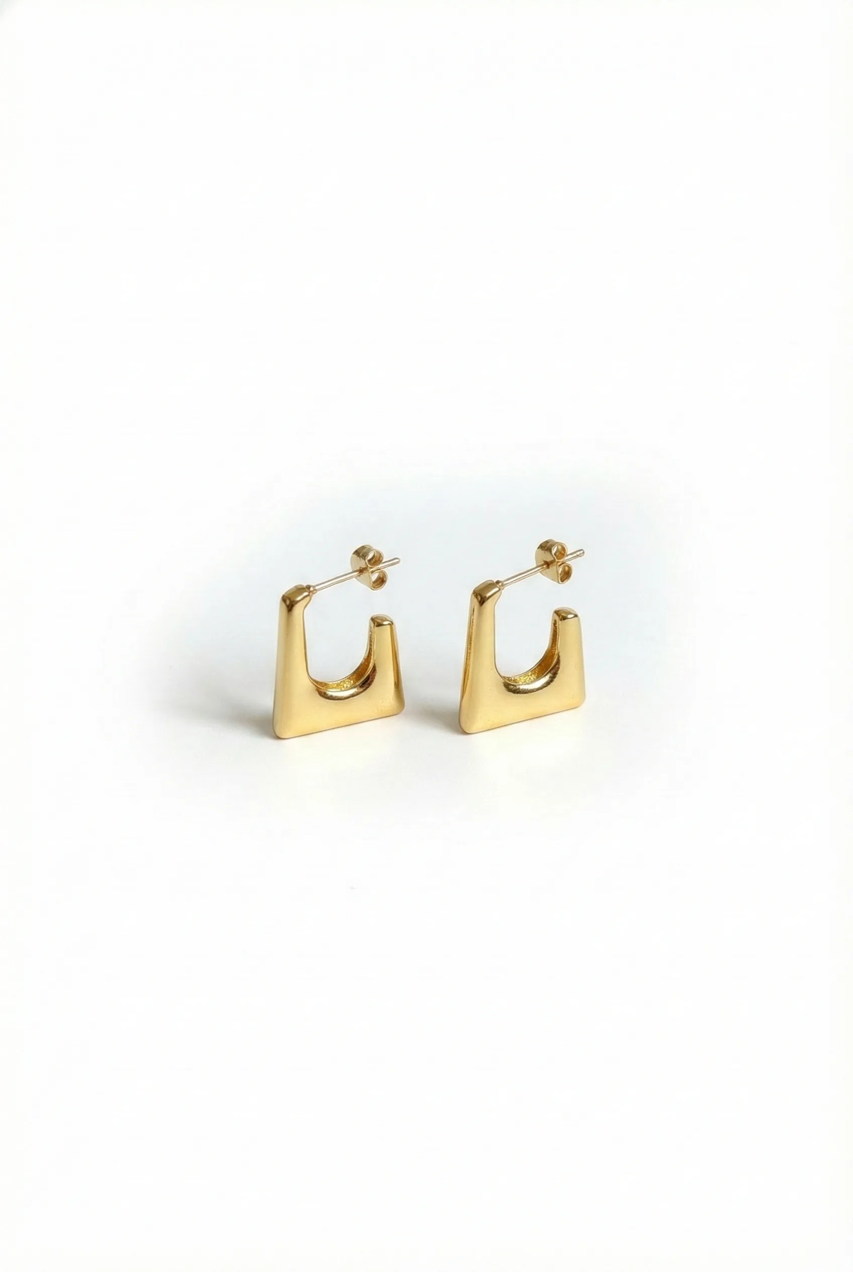 18k gold plated Geometric Gold Hoop Earrings - Image 2