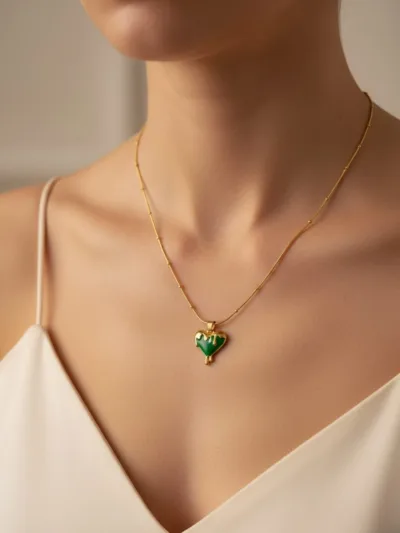 Green Drip Heart Pendant Necklace – 18K Gold Plated (Anti-Tarnish)