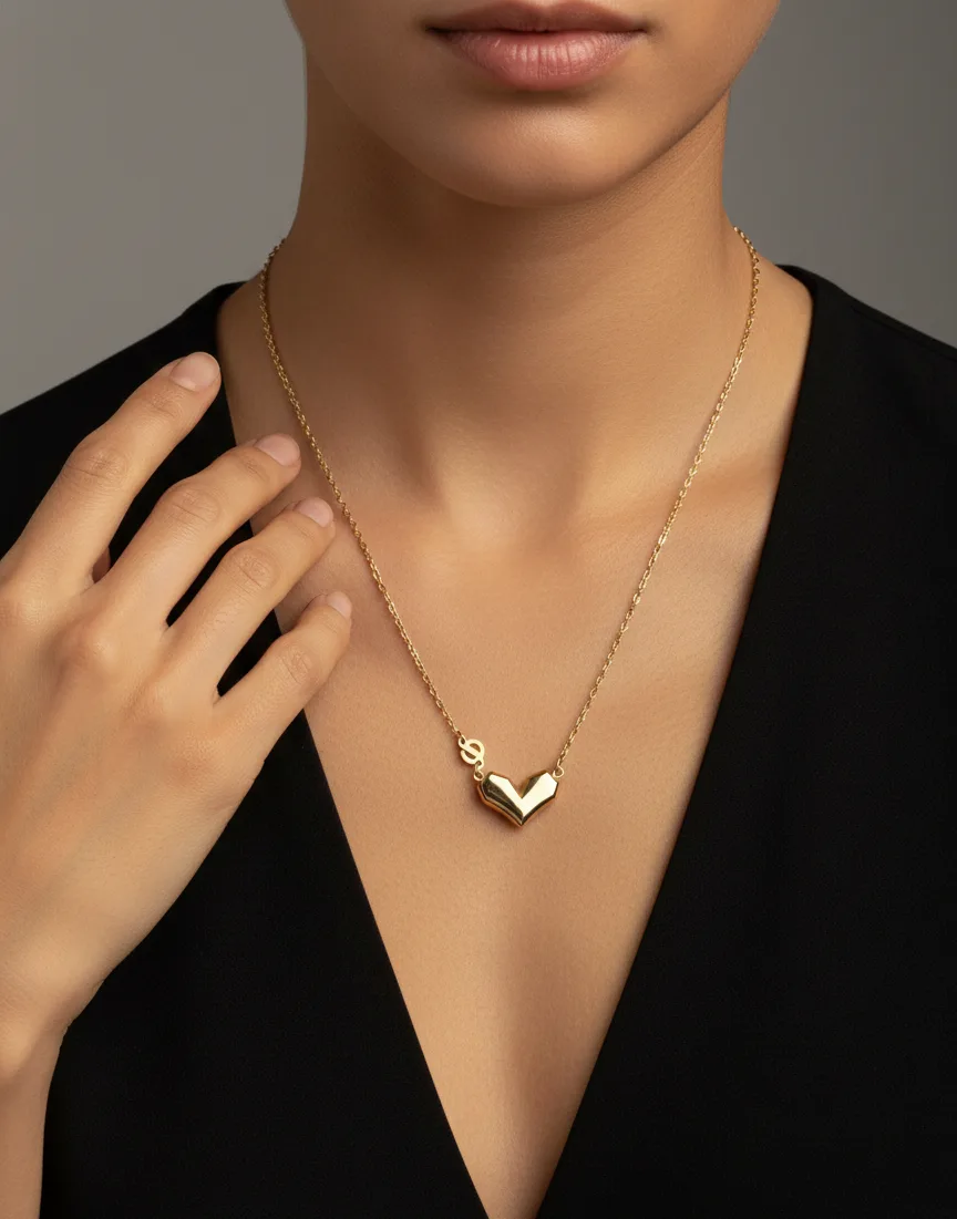 18K Gold Plated Minimal Heart Necklace